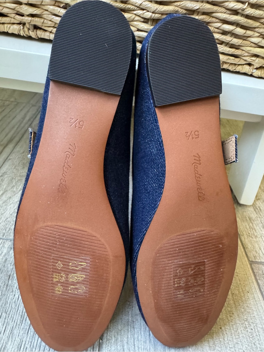 Madewell The Remy Mary Jane Flat in Denim:
Sculptural Buckle Edition NWOT 5.5 - Picture 7 of 11